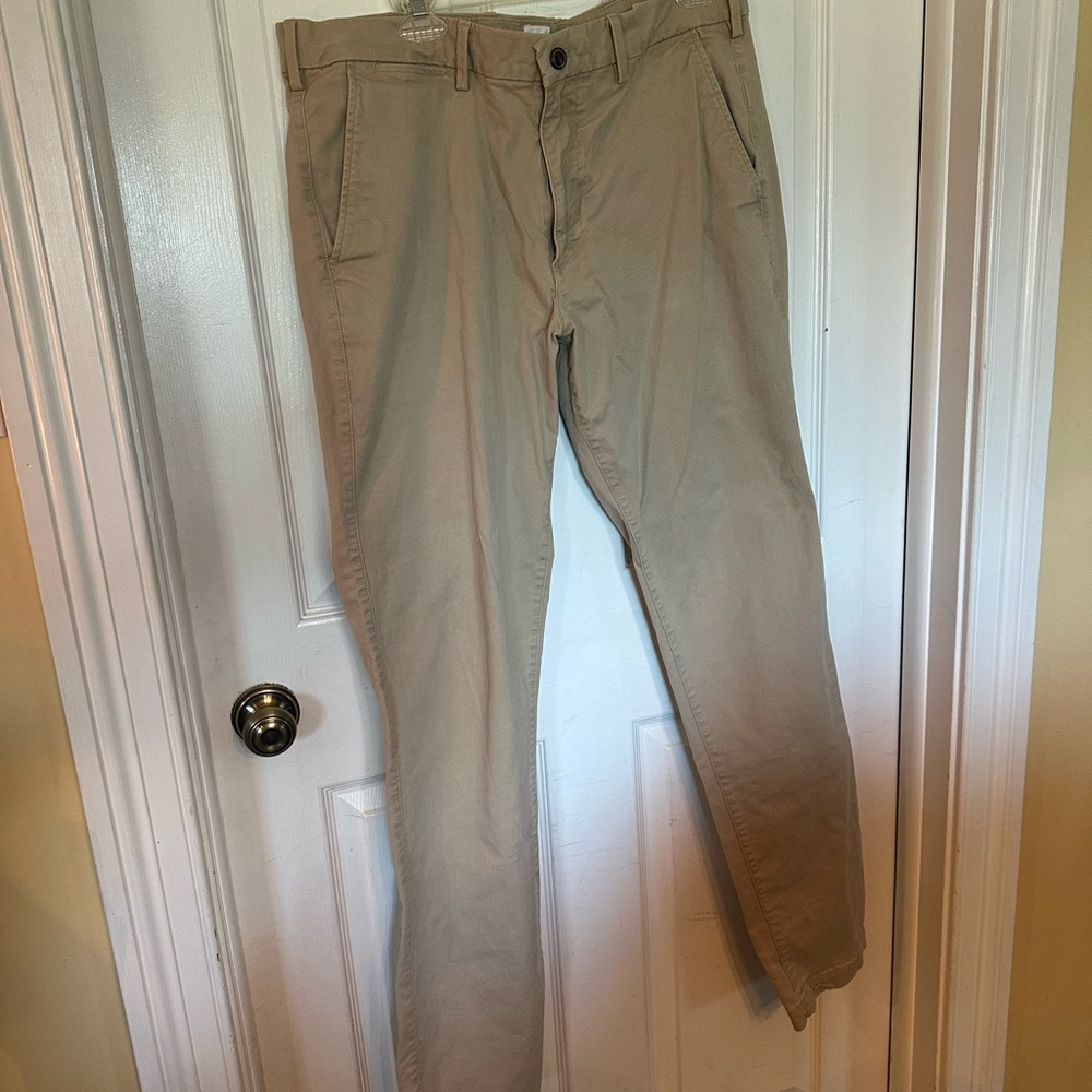 Men's Khaki Gap Pants